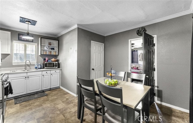 Detail Gallery Image 12 of 33 For 26606 14th St, Highland,  CA 92346 - 1 Beds | 1 Baths