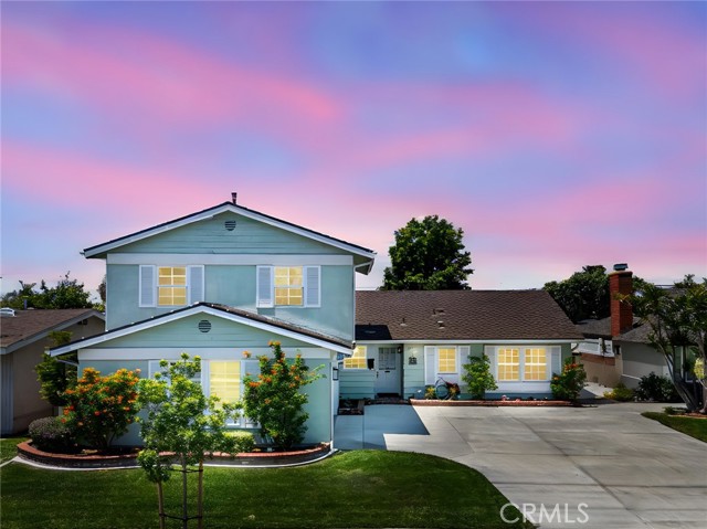 15291 Newcastle Lane, Huntington Beach CA: https://media.crmls.org/medias/50ee9e43-189d-4f56-a828-5c3e71fec5d7.jpg