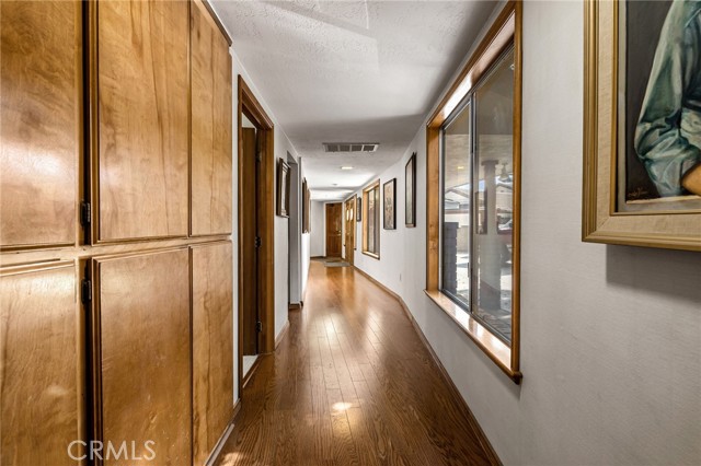 Image 18 of 75 For 1146 Sandhurst Lane