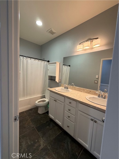 Detail Gallery Image 33 of 54 For 30902 Thimbleberry, Murrieta,  CA 92563 - 4 Beds | 3/1 Baths