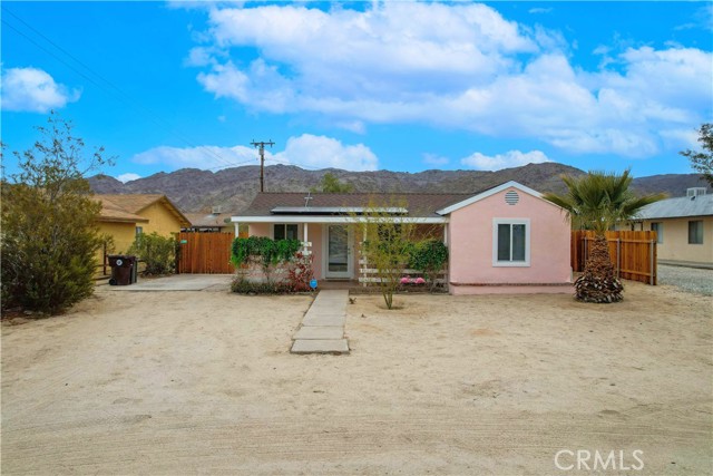 Detail Gallery Image 2 of 43 For 72535 Cactus Dr, Twentynine Palms,  CA 92277 - 1 Beds | 1 Baths