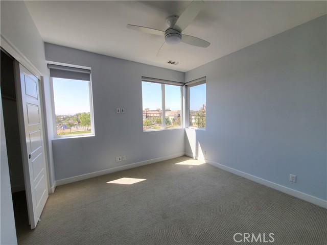 Detail Gallery Image 11 of 20 For 430 Transport, Tustin,  CA 92782 - 4 Beds | 3/1 Baths