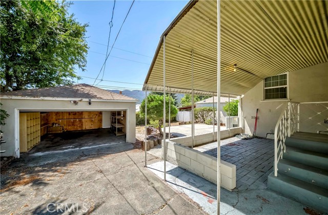 Detail Gallery Image 39 of 52 For 2944 Mayfield Ave, La Crescenta,  CA 91214 - 3 Beds | 2 Baths
