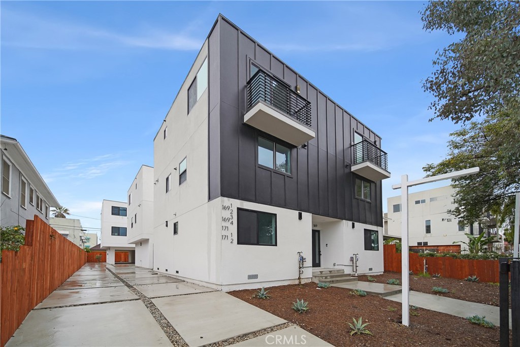 Apartment at 171 S Hoover