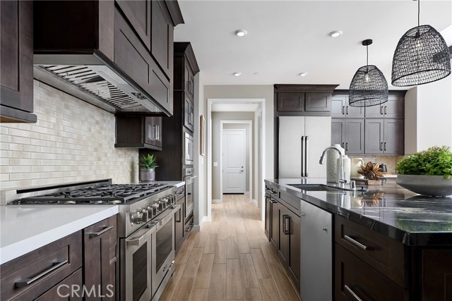 16402 Ginger Creek Drive, Riverside CA: https://media.crmls.org/medias/50f2f779-49bc-4bea-8966-28674fe153ac.jpg