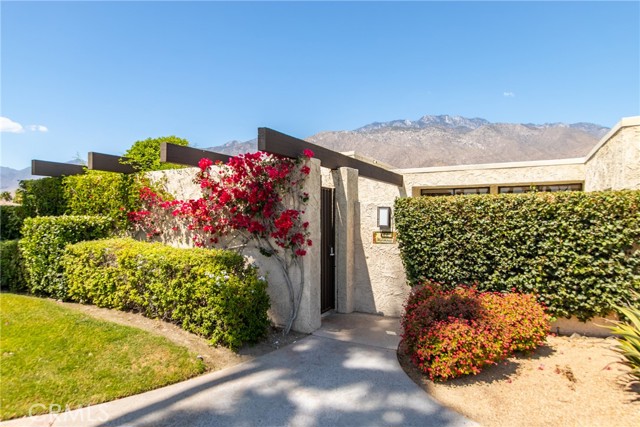 Detail Gallery Image 4 of 32 For 466 N Hermosa Dr, Palm Springs,  CA 92262 - 3 Beds | 3 Baths