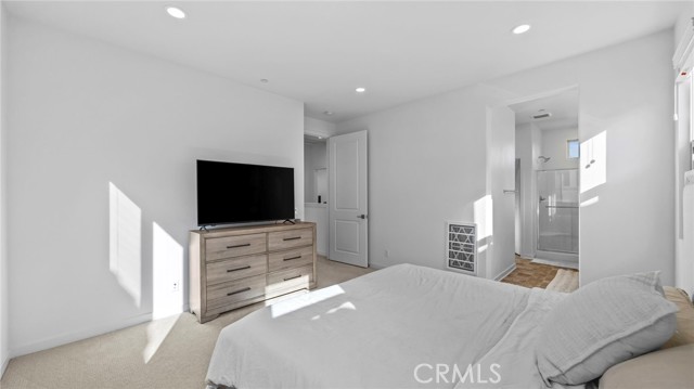 Detail Gallery Image 15 of 48 For 16122 Meadowhouse Ave, Chino,  CA 91708 - 4 Beds | 3 Baths