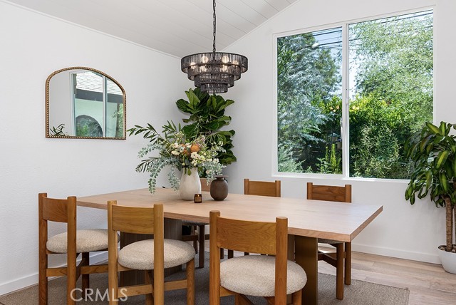 1215 N Avenue 56, Los Angeles CA: https://media.crmls.org/medias/50f3fb1d-feb5-4a38-b39b-cc00bcc6cff2.jpg