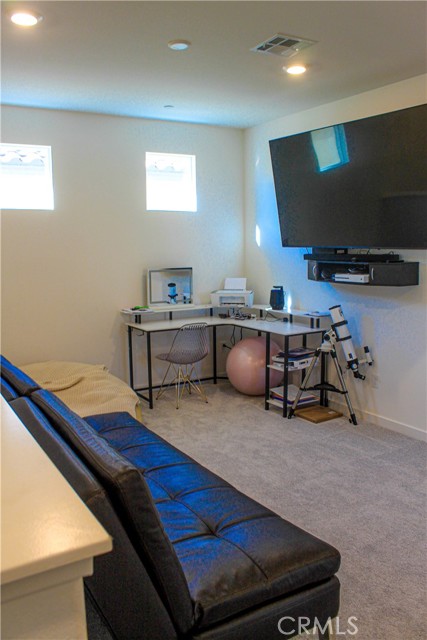 Detail Gallery Image 14 of 34 For 16281 Castello Ln #2,  Fontana,  CA 92336 - 3 Beds | 2/1 Baths