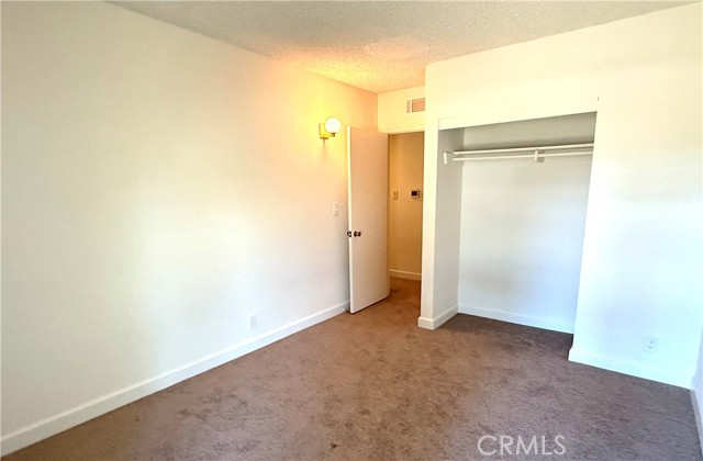 Detail Gallery Image 18 of 23 For 11153 Amigo Ave, Porter Ranch,  CA 91326 - 4 Beds | 2 Baths