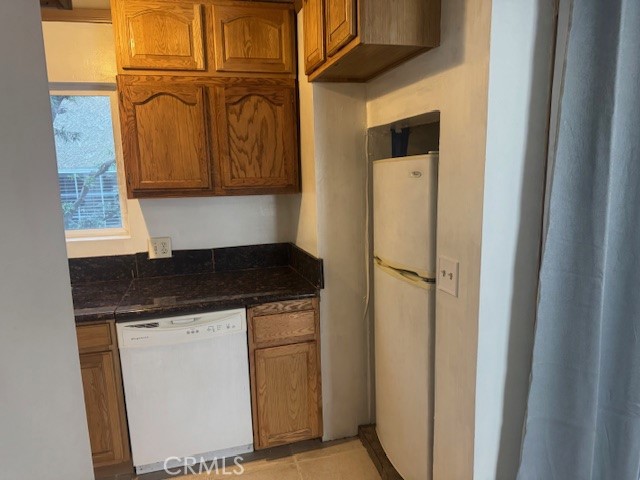 Detail Gallery Image 9 of 23 For 428 N Hollywood Way #203,  Burbank,  CA 91505 - 2 Beds | 2 Baths