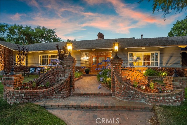 23060 Doris Way, Torrance CA: https://media.crmls.org/medias/50f7c67c-b494-4ad8-a8c8-2fe91f631da1.jpg