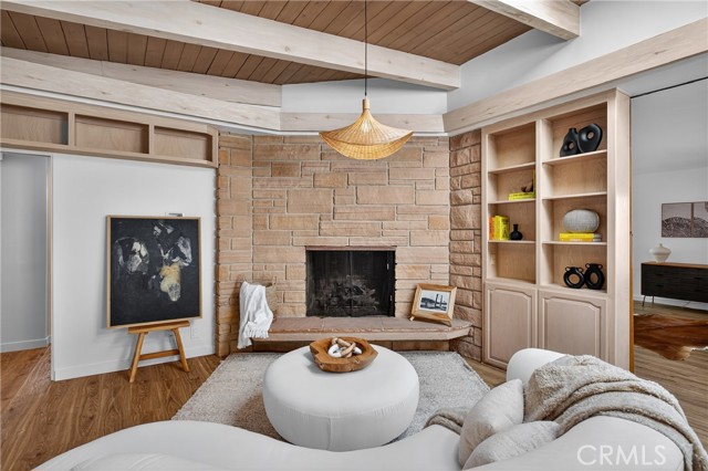 760 Via Del Monte, Palos Verdes Estates CA: https://media.crmls.org/medias/50f98ea7-b03e-4741-9f84-555a5356120c.jpg