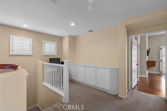 27711 Adonis Lane, Canyon Country CA: https://media.crmls.org/medias/50f9b653-893e-484f-a5ef-7a441ff2d094.jpg