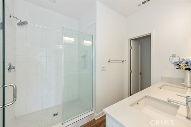 Detail Gallery Image 22 of 27 For 2236 Synergy, Irvine,  CA 92614 - 4 Beds | 3/1 Baths