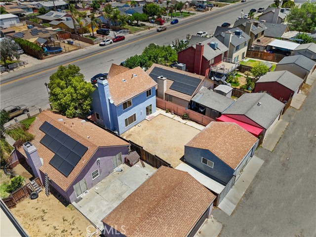 8305 Pioneer Drive, Bakersfield CA: https://media.crmls.org/medias/50f9c5a4-169b-4bb2-9eb3-4bd5b210274b.jpg