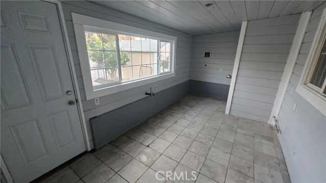 Detail Gallery Image 9 of 14 For 1767 N Arrowhead, San Bernardino,  CA 92405 - 3 Beds | 3 Baths