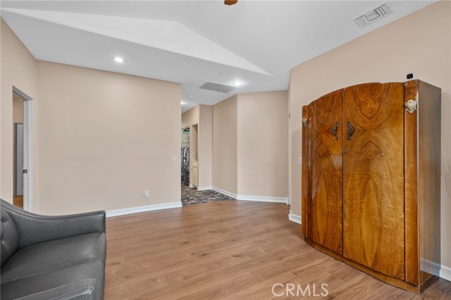 Detail Gallery Image 32 of 60 For 334 Lakeside, Redlands,  CA 92373 - 4 Beds | 4 Baths