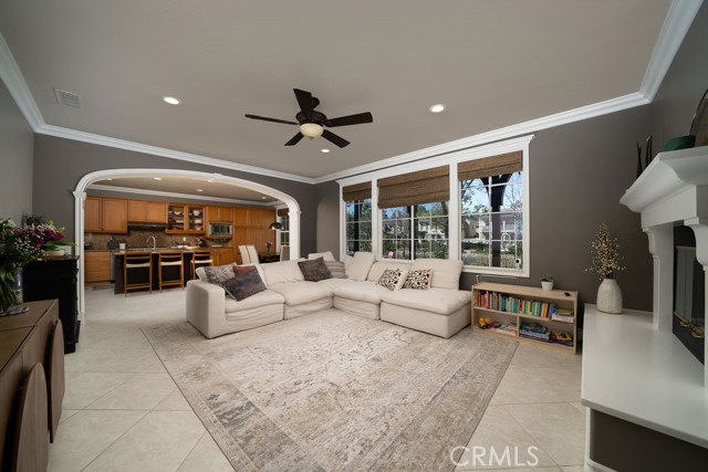 Detail Gallery Image 14 of 49 For 27050 Island Rd, Valencia,  CA 91355 - 5 Beds | 3 Baths