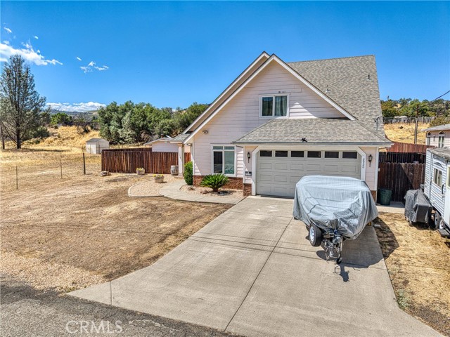Detail Gallery Image 9 of 56 For 2920 Meadow Creek Rd, Clearlake Oaks,  CA 95423 - 3 Beds | 2/1 Baths