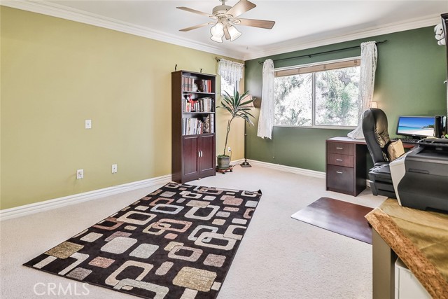 Detail Gallery Image 36 of 61 For 13910 Mountain View Pl, Sylmar,  CA 91342 - 5 Beds | 3 Baths