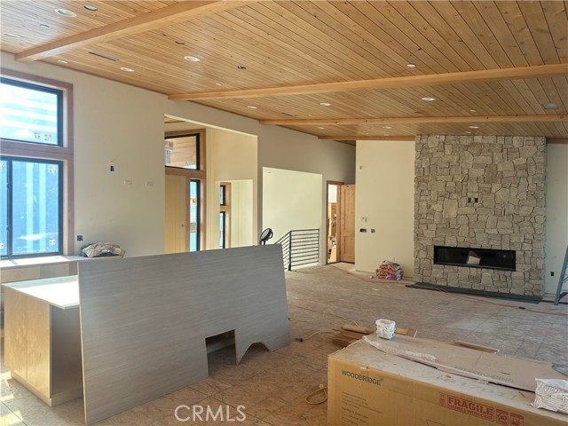 Detail Gallery Image 4 of 28 For 40564 Ironwood Rd, Big Bear Lake,  CA 92315 - 5 Beds | 5/1 Baths