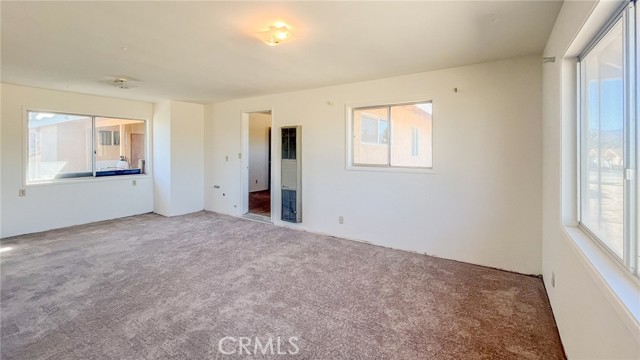 Detail Gallery Image 12 of 29 For 7411 Joshua Ln, Yucca Valley,  CA 92284 - 6 Beds | 2 Baths