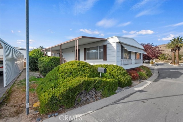 Detail Gallery Image 3 of 34 For 54999 Martinez Trl #65,  Yucca Valley,  CA 92284 - 2 Beds | 2 Baths