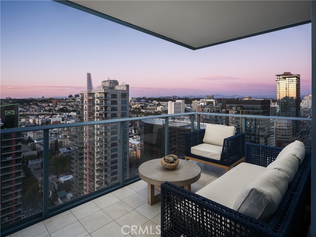 Detail Gallery Image 16 of 50 For 1388 Kettner Bld #2803,  San Diego,  CA 92101 - 2 Beds | 2 Baths