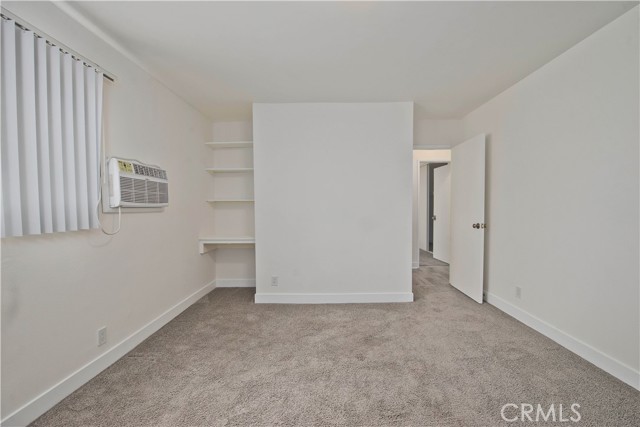 5415 Newcastle Avenue, Encino CA: https://media.crmls.org/medias/50fdb917-3da5-4a10-8654-e2dedbb5a156.jpg