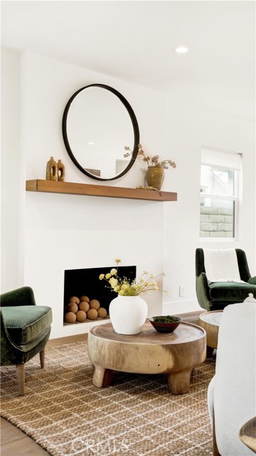 Detail Gallery Image 5 of 42 For 2735 Monogram, Long Beach,  CA 90815 - 5 Beds | 3 Baths