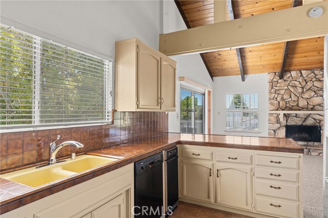 Detail Gallery Image 11 of 57 For 507 Platino Ln, Arroyo Grande,  CA 93420 - 3 Beds | 2 Baths