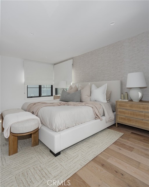 Detail Gallery Image 11 of 20 For 107 via Koron, Newport Beach,  CA 92663 - 4 Beds | 2/1 Baths