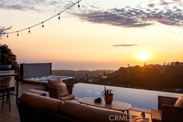 Detail Gallery Image 7 of 46 For 606 E Avenida San Juan, San Clemente,  CA 92672 - 4 Beds | 4/1 Baths