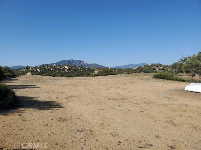 Detail Gallery Image 10 of 19 For 1042 Rolling Hills, Aguanga,  CA 92536 - – Beds | – Baths