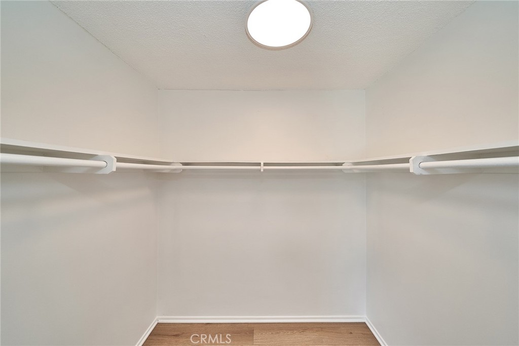 https://media.crmls.org/medias/50ffa51f-eb92-4b5b-9d13-395d8a27a611.jpg?preset=X-Large