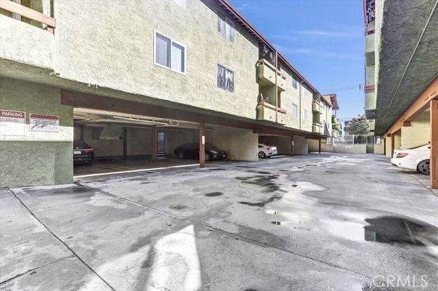 Detail Gallery Image 20 of 20 For 6155 Reseda Blvd #4,  Tarzana,  CA 91335 - 3 Beds | 2 Baths