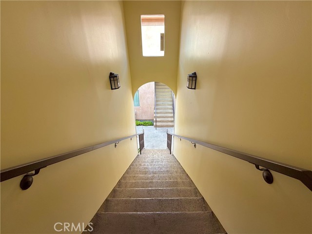 Detail Gallery Image 29 of 30 For 6917 Woodman Ave #7,  Van Nuys,  CA 91405 - 2 Beds | 1 Baths