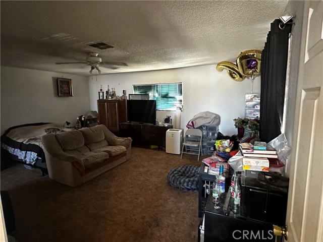 Detail Gallery Image 11 of 21 For 351 Armory Rd, Barstow,  CA 92311 - 4 Beds | 3 Baths
