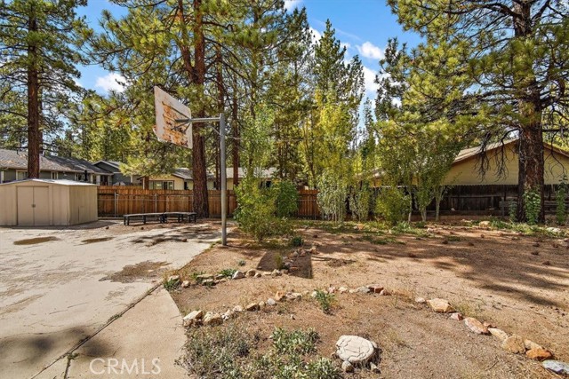 Detail Gallery Image 23 of 31 For 266 Wren Dr, Big Bear Lake,  CA 92315 - 3 Beds | 2 Baths