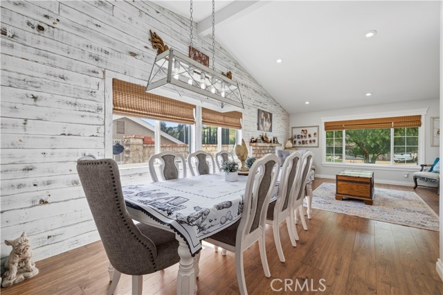 Detail Gallery Image 12 of 54 For 28442 Alder Peak, Canyon Country,  CA 91387 - 5 Beds | 3 Baths