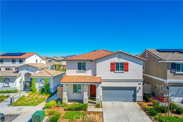 Detail Gallery Image 1 of 35 For 24942 Lear Ln, Moreno Valley,  CA 92553 - 5 Beds | 2/1 Baths