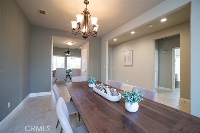 Detail Gallery Image 19 of 47 For 3350 Buckingham, Clovis,  CA 93619 - 4 Beds | 2/1 Baths