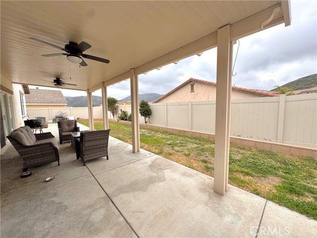 Detail Gallery Image 25 of 29 For 18016 Ribwort Rd, San Bernardino,  CA 92407 - 4 Beds | 3/1 Baths