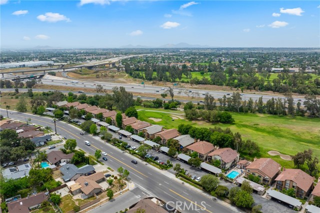 Detail Gallery Image 4 of 35 For 3180 Little Mountain Dr #D,  San Bernardino,  CA 92405 - 2 Beds | 2 Baths
