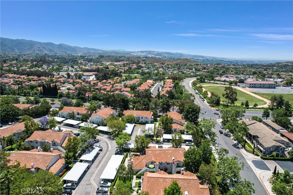 https://media.crmls.org/medias/51031ec4-4c81-4a5b-a1cb-d0f8d96e841e.jpg?preset=X-Large