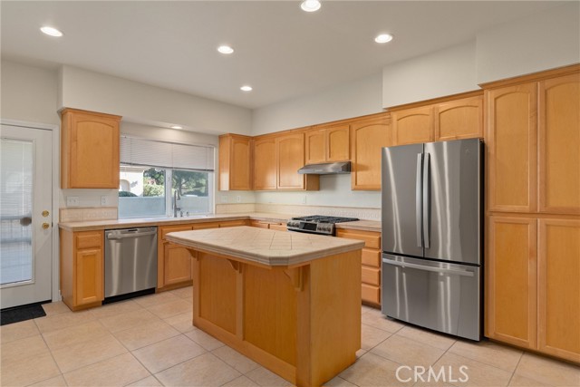 Detail Gallery Image 10 of 34 For 112 Benson, Chico,  CA 95928 - 2 Beds | 2 Baths