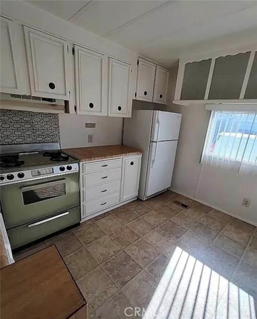 Image 1 of 2 For 999 Santa Fe Avenue 51