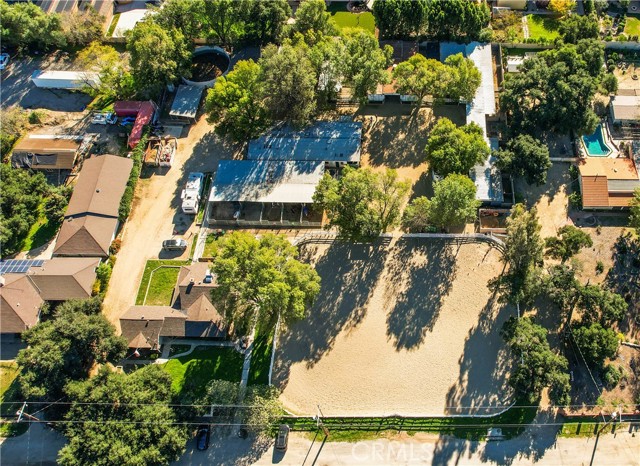 Detail Gallery Image 2 of 33 For 22050 Tulsa, Chatsworth,  CA 91311 - 2 Beds | 3 Baths