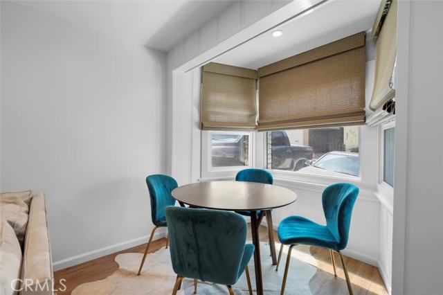 225 42nd Street, Manhattan Beach CA: https://media.crmls.org/medias/5105bddd-9249-4d2e-bc9d-c5440c88f8e2.jpg